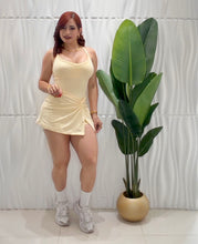 Cargar imagen en el visor de la galería, Butter Yellow Sport Romper

