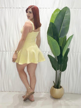 Cargar imagen en el visor de la galería, Butter Yellow Dress
