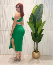 Cargar imagen en el visor de la galería, Basic Cut Out Green Dress
