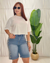 Cargar imagen en el visor de la galería, Crystal Crop Top White Tshirt
