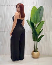 Cargar imagen en el visor de la galería, Black Jumpsuit
