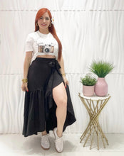 Cargar imagen en el visor de la galería, Wrap Around Maxi Skirt
