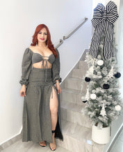 Cargar imagen en el visor de la galería, Silver Bra &amp; Skirt Set

