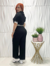 Cargar imagen en el visor de la galería, Travel Black Sweater Set
