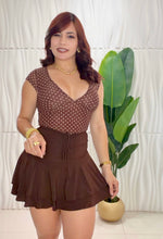 Cargar imagen en el visor de la galería, Butter Yellow &amp; Brown Top
