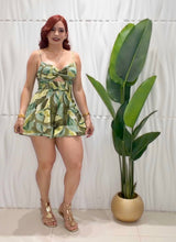Cargar imagen en el visor de la galería, Green Tropical Romper
