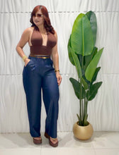 Cargar imagen en el visor de la galería, Chocolate Crop Top
