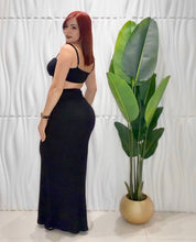 Cargar imagen en el visor de la galería, Black Cut Out Dress
