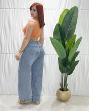 Cargar imagen en el visor de la galería, Hight Waist Light Jeans
