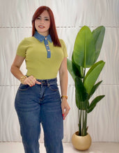 Cargar imagen en el visor de la galería, Sweater Polo Top
