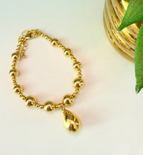 Cargar imagen en el visor de la galería, Gold Bracelets
