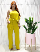 Cargar imagen en el visor de la galería, One Shoulder Mustard Jumpsuit
