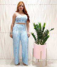 Cargar imagen en el visor de la galería, Sky Blue Top &amp; Pants Set
