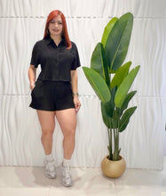 Cargar imagen en el visor de la galería, Black Top &amp; Short Set
