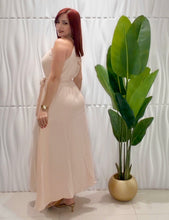 Cargar imagen en el visor de la galería, Natural Halter Dress
