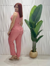 Cargar imagen en el visor de la galería, Pink Top &amp; Pant Set
