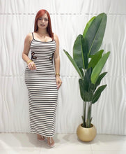 Cargar imagen en el visor de la galería, Black Stripes Casual Dress

