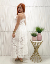 Cargar imagen en el visor de la galería, Lace Top &amp; Short Set
