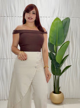 Cargar imagen en el visor de la galería, Off Shoulder Top
