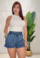 Cargar imagen en el visor de la galería, Basic Chic Top
