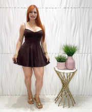 Cargar imagen en el visor de la galería, Chocolate Flare Dress
