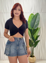 Cargar imagen en el visor de la galería, One Size Crop Top
