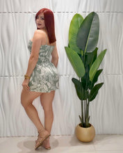 Cargar imagen en el visor de la galería, Sage Tropical Romper
