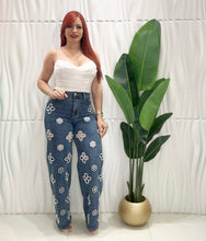 Cargar imagen en el visor de la galería, Pearl Jeans
