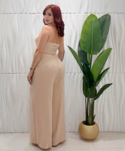 Cargar imagen en el visor de la galería, Nude Halter Jumpsuit
