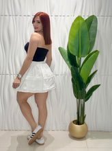 Cargar imagen en el visor de la galería, White Skort
