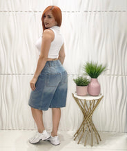 Cargar imagen en el visor de la galería, Baggy Bermuda Jeans
