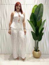 Cargar imagen en el visor de la galería, Formal Eyelet Set

