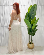 Cargar imagen en el visor de la galería, Semi Formal Beige Dress
