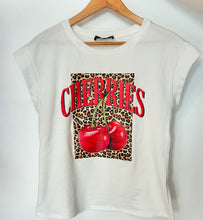 Cargar imagen en el visor de la galería, Cherry Tshirt
