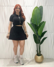 Cargar imagen en el visor de la galería, Sweater Black Top &amp; Skirt Set
