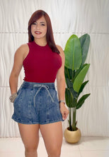 Cargar imagen en el visor de la galería, Basic Chic Top
