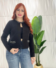 Cargar imagen en el visor de la galería, Winter Black Sweater
