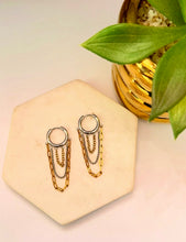 Cargar imagen en el visor de la galería, Two-tone Earrings
