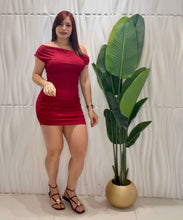 Cargar imagen en el visor de la galería, Burgundy Off Shoulder Dress
