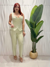 Cargar imagen en el visor de la galería, Menta Top &amp; Pant Set
