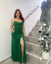 Cargar imagen en el visor de la galería, Elegant Green Dress
