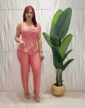 Cargar imagen en el visor de la galería, Pink Top &amp; Pant Set
