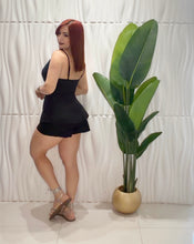 Cargar imagen en el visor de la galería, Black Top &amp; Short Set
