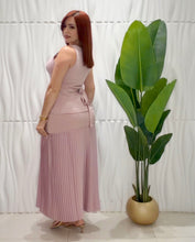 Cargar imagen en el visor de la galería, Mauve Top &amp; Skirt Set
