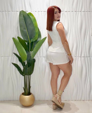 Cargar imagen en el visor de la galería, White Vest Romper
