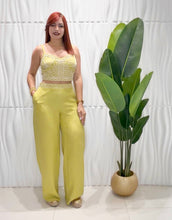 Cargar imagen en el visor de la galería, Lime Top &amp; Pant Set
