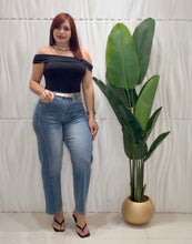 Cargar imagen en el visor de la galería, Barrel Light Jeans
