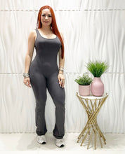 Cargar imagen en el visor de la galería, Grey Sport Jumpsuit
