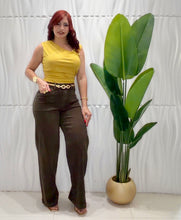 Cargar imagen en el visor de la galería, Chocolate Jeans
