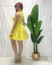 Cargar imagen en el visor de la galería, Yellow Flare Dress

